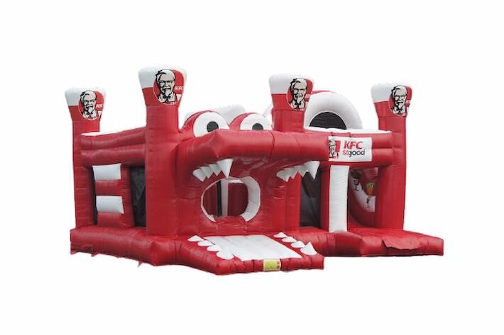 Maatwerk springkussen in de huisstijl van KFC